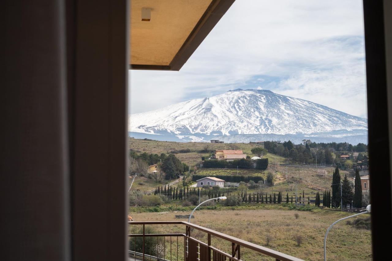 Fronte Etna Hotel Bronte Exterior photo